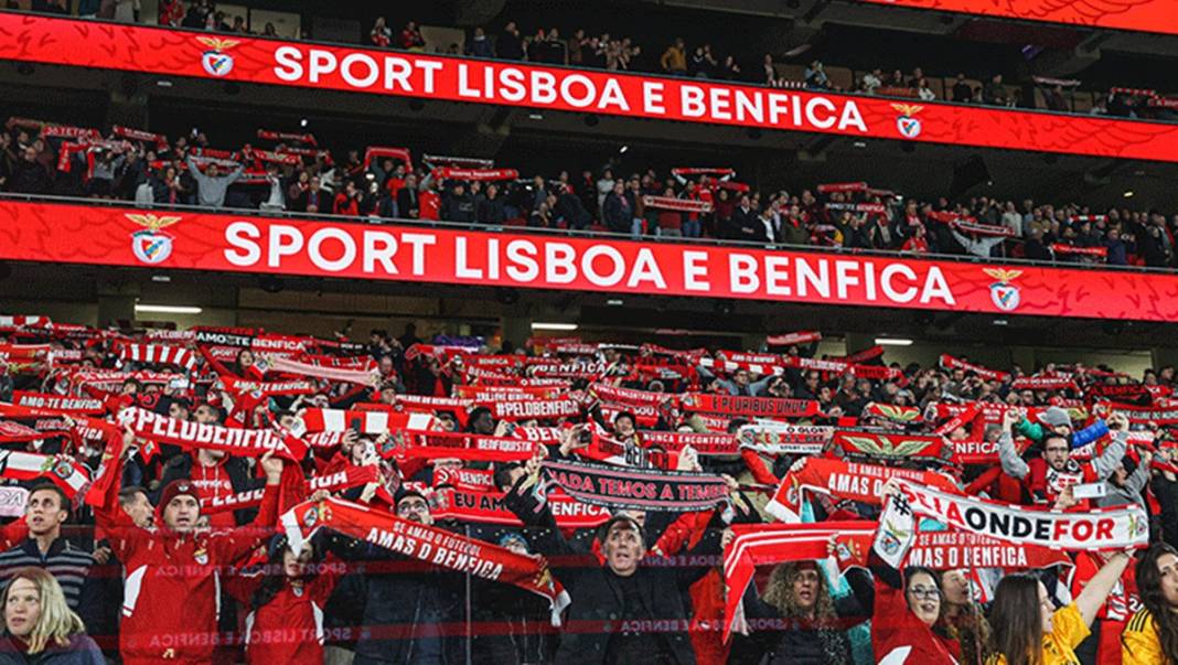 Futbol tarihinde bir ilk: Hakem beyaz kart gösterdi! Sporseverler merak ediyor: Beyaz kart nedir? 1